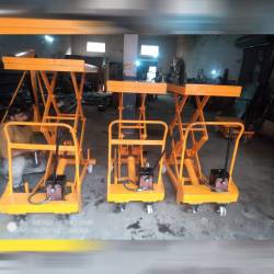 Small Hydraulic Scissor Lift Manufacturers in Delhi