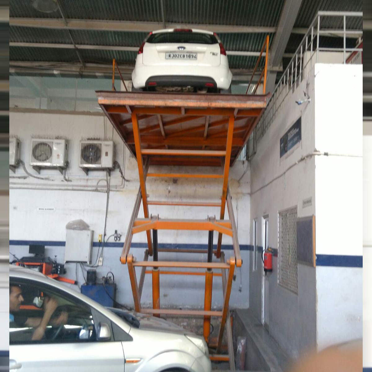 Scissor Lift