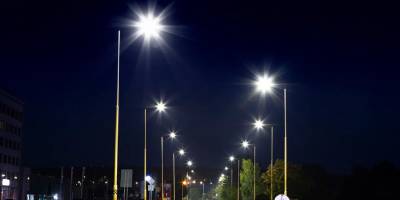 How to Explore the Social and Environmental Impact of Street Light Poles